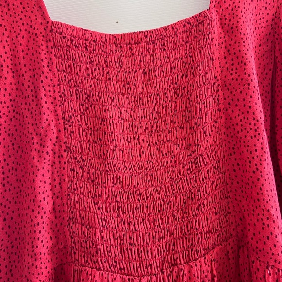 RED ROMPER - Picture 3 of 3